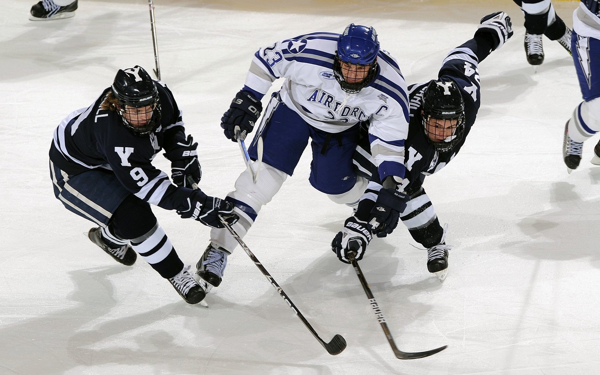 F1推动行业创新:从赛车到民用技术,f1赛车设计