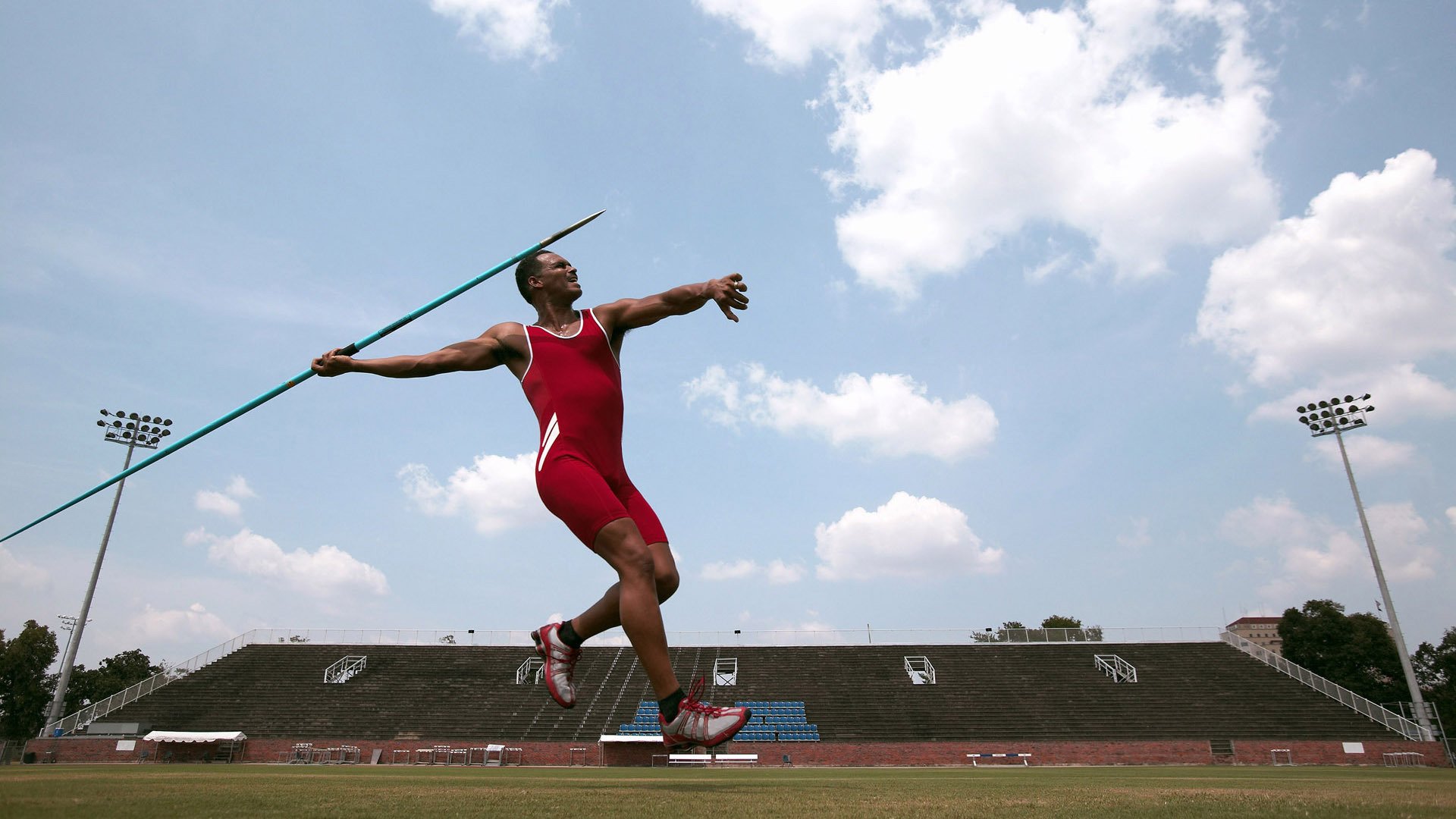 跨界合作持续深化,推动“体育+文化+旅游”发展战略,文旅跨界融合